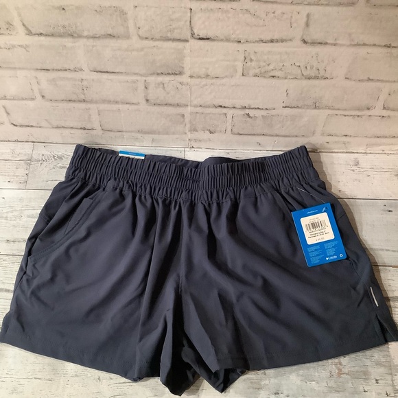 Columbia Sportswear Alpine Chill Omni-Freeze® ZERO Shorts - Built-In Lin… - Picture 3 of 8